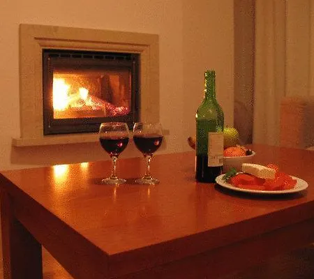Magernica 4 *